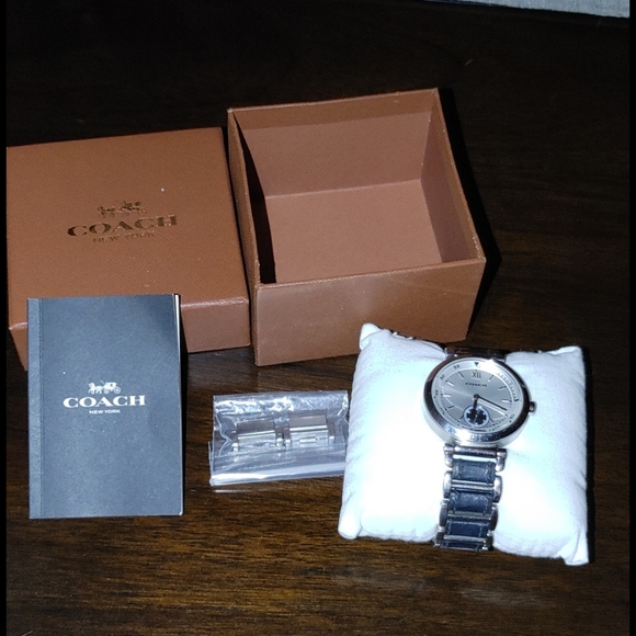 Coach watch - Picture 2 of 5